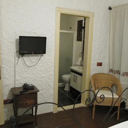 Hotel Ada